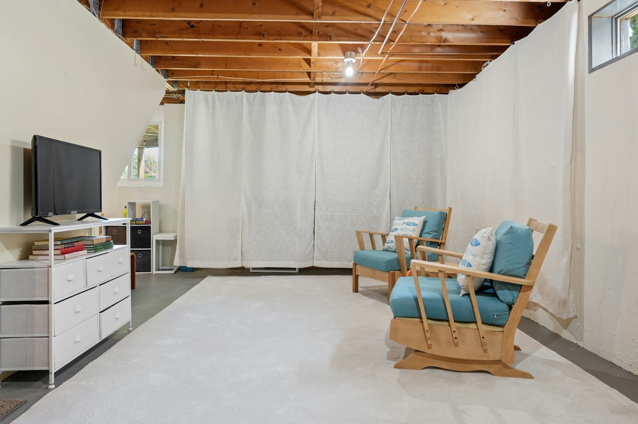 SPENCER House: 81A Jolicoeur Avenue