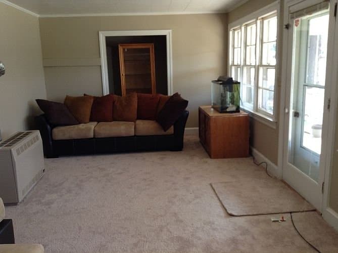 Warrenton House: 136 Dowtin St