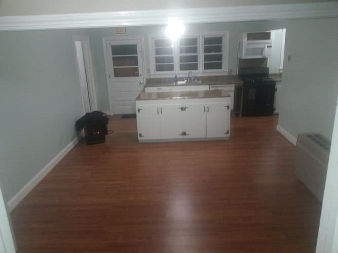 Warrenton House: 136 Dowtin St