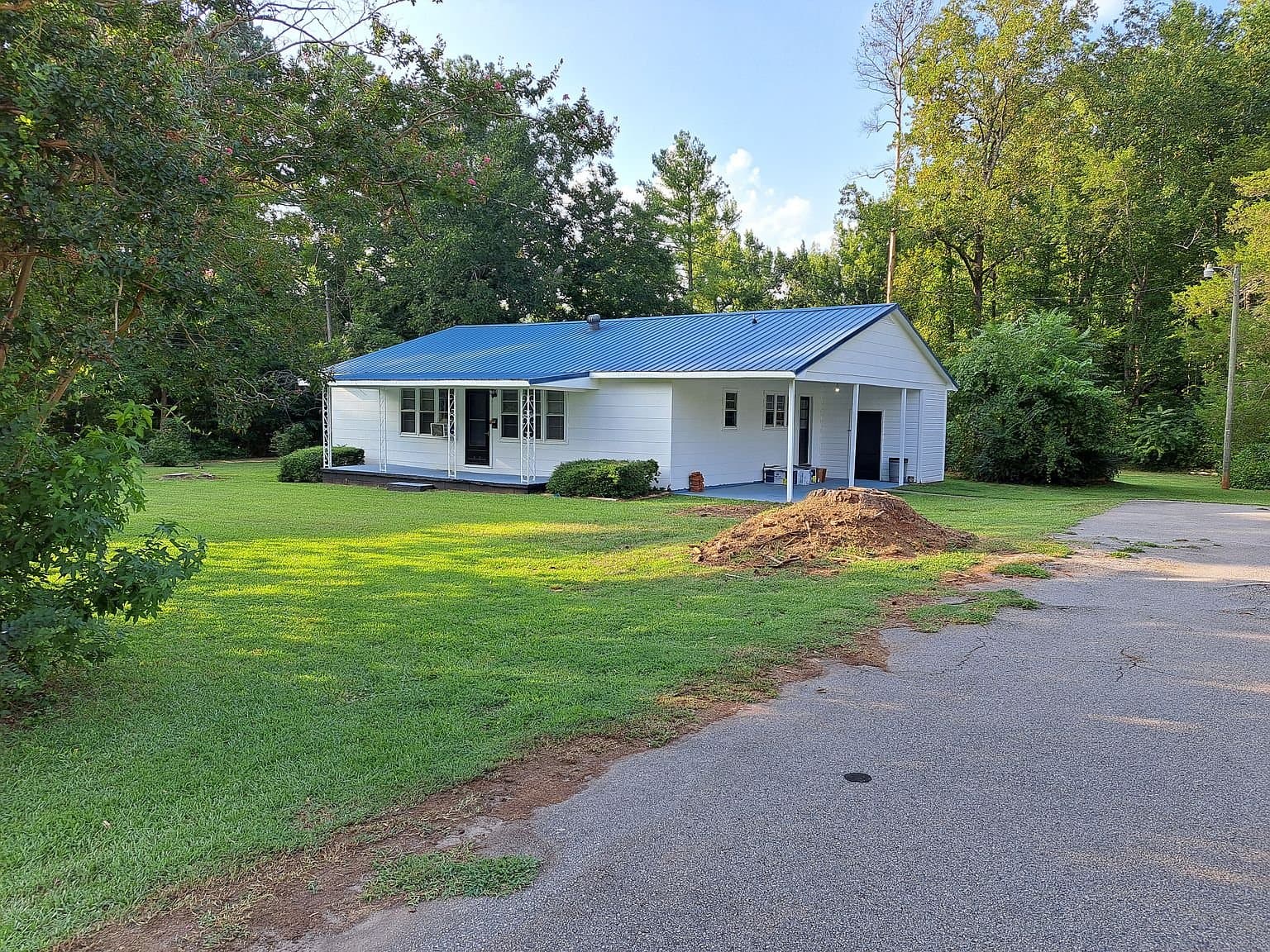 Warrenton House: 136 Dowtin St