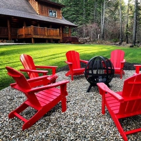 Leavenworth House: 158 Big Pine Dr