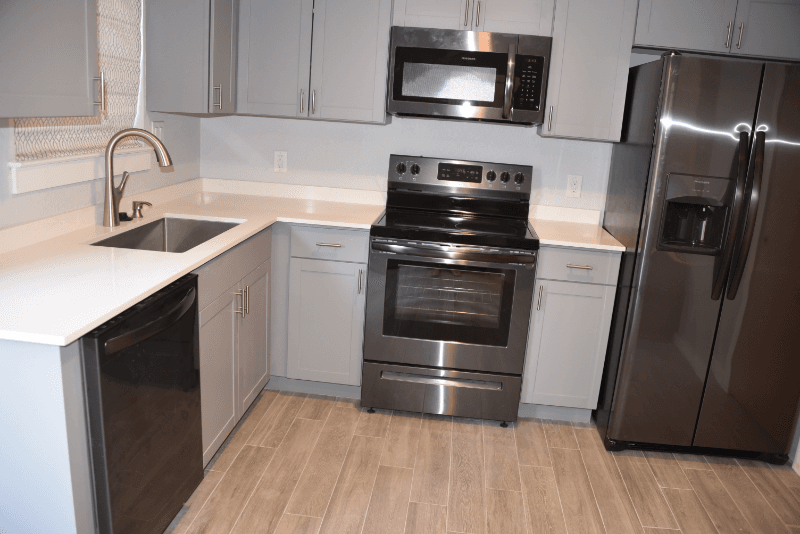 Luling Townhome: 1033 East Milam