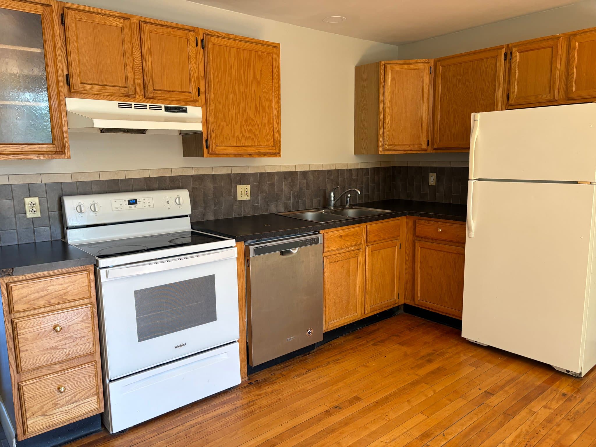 Belfast Apartment: 23 Spring Street