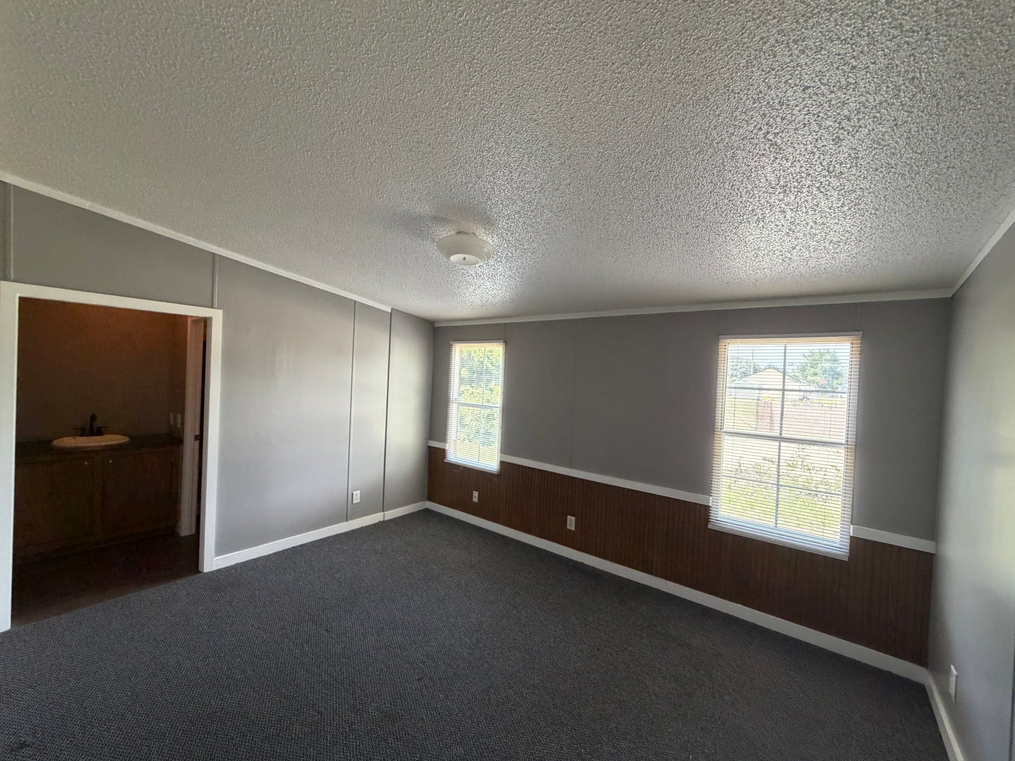 Fayetteville Other: 2611 Warhorse St