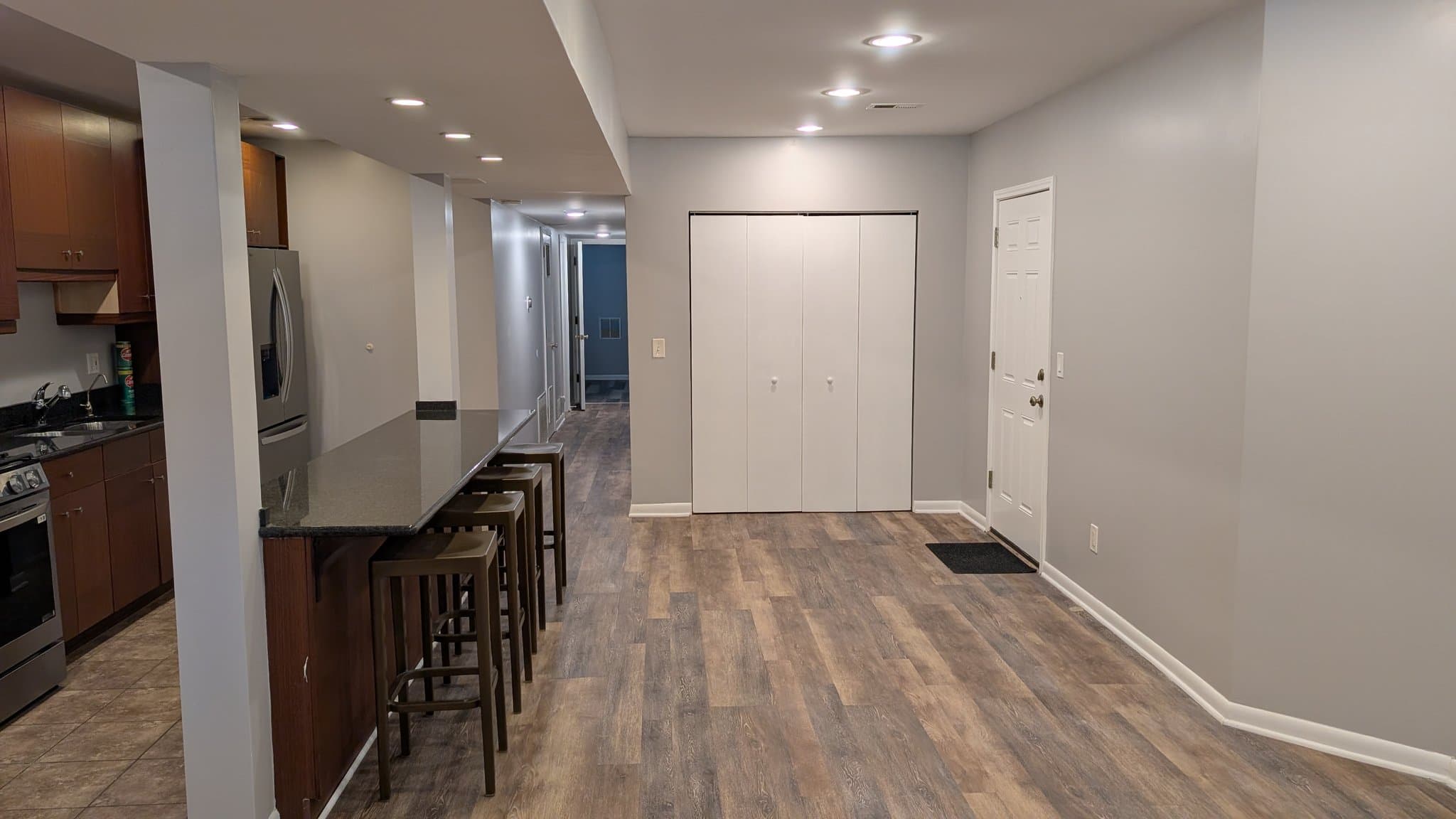 Chicago Multiplex: 429 E 45th Place
