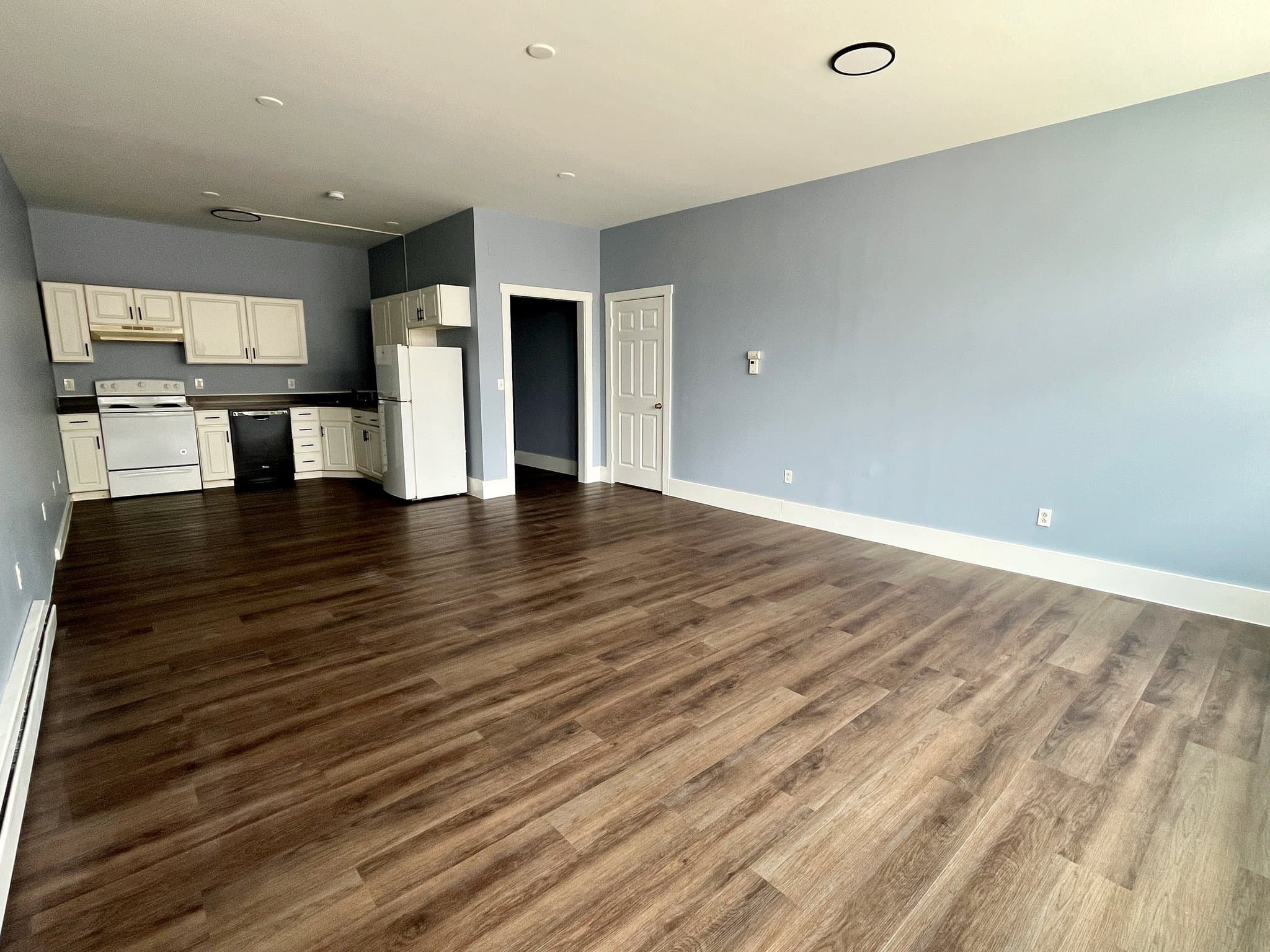 Bingham Apartment: 342 Main St