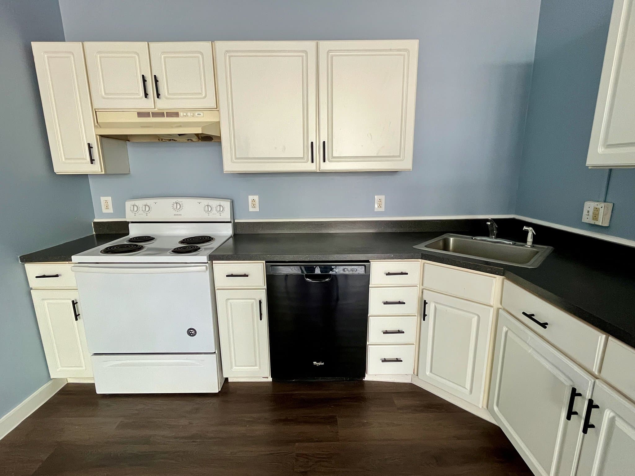 Bingham Apartment: 342 Main St