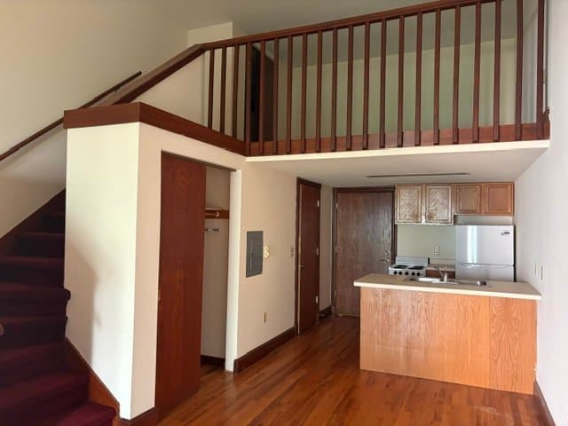 Madison Multiplex: 402 W Dayton St,