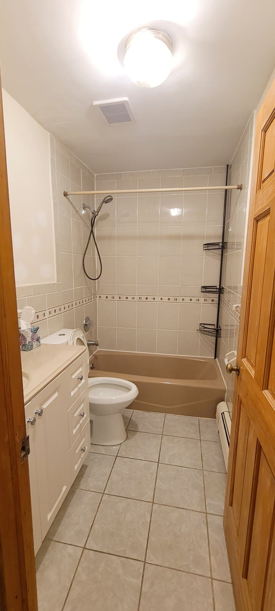 Union City Single Room: 219 Roosevelt St.