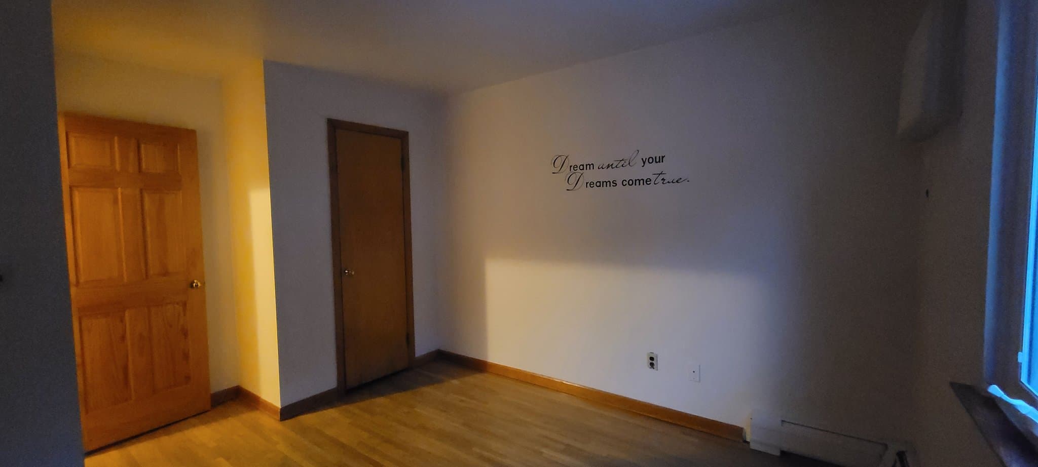 Union City Single Room: 219 Roosevelt St.