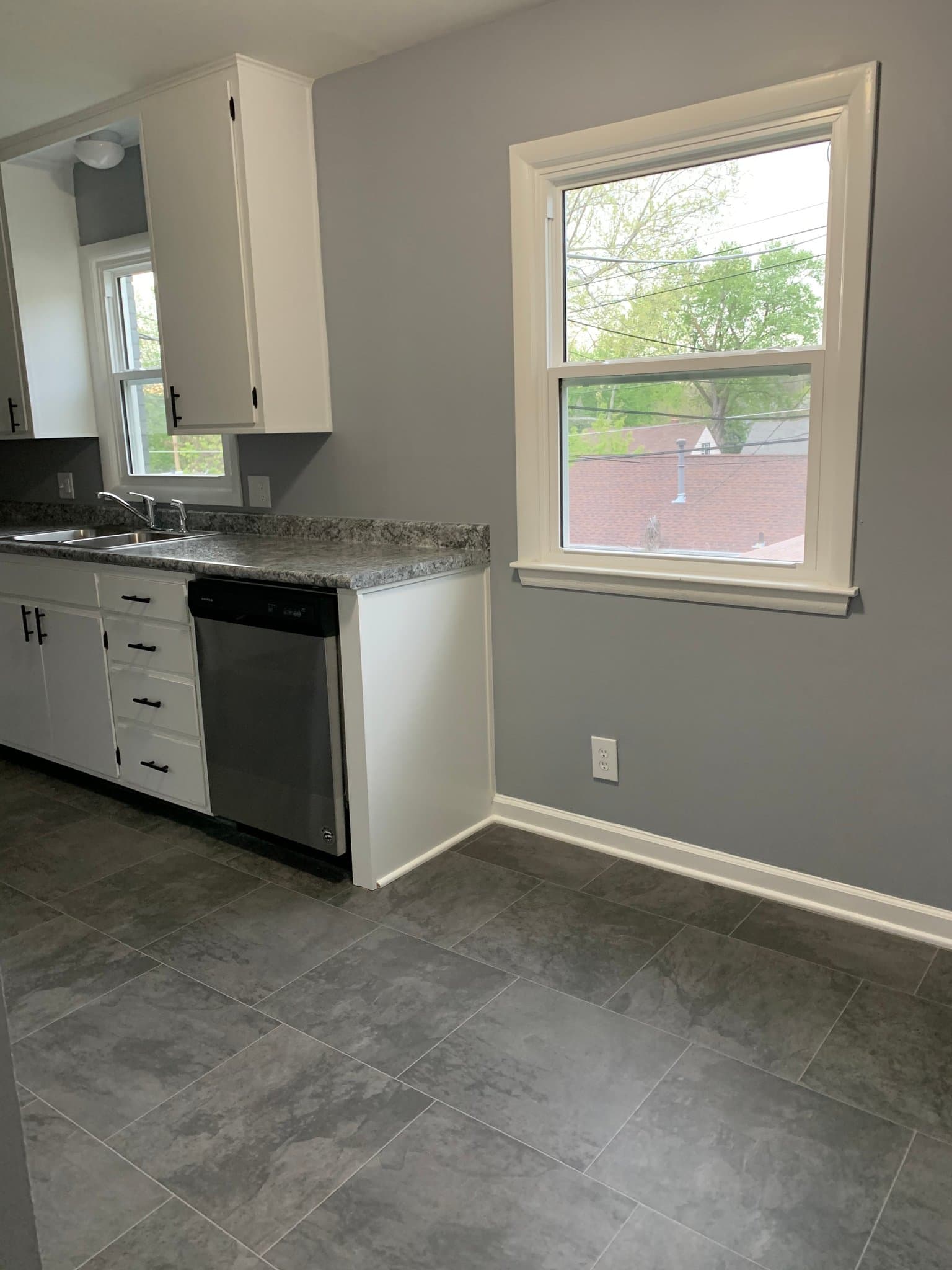 Omaha Apartment: 6020 Birch Street