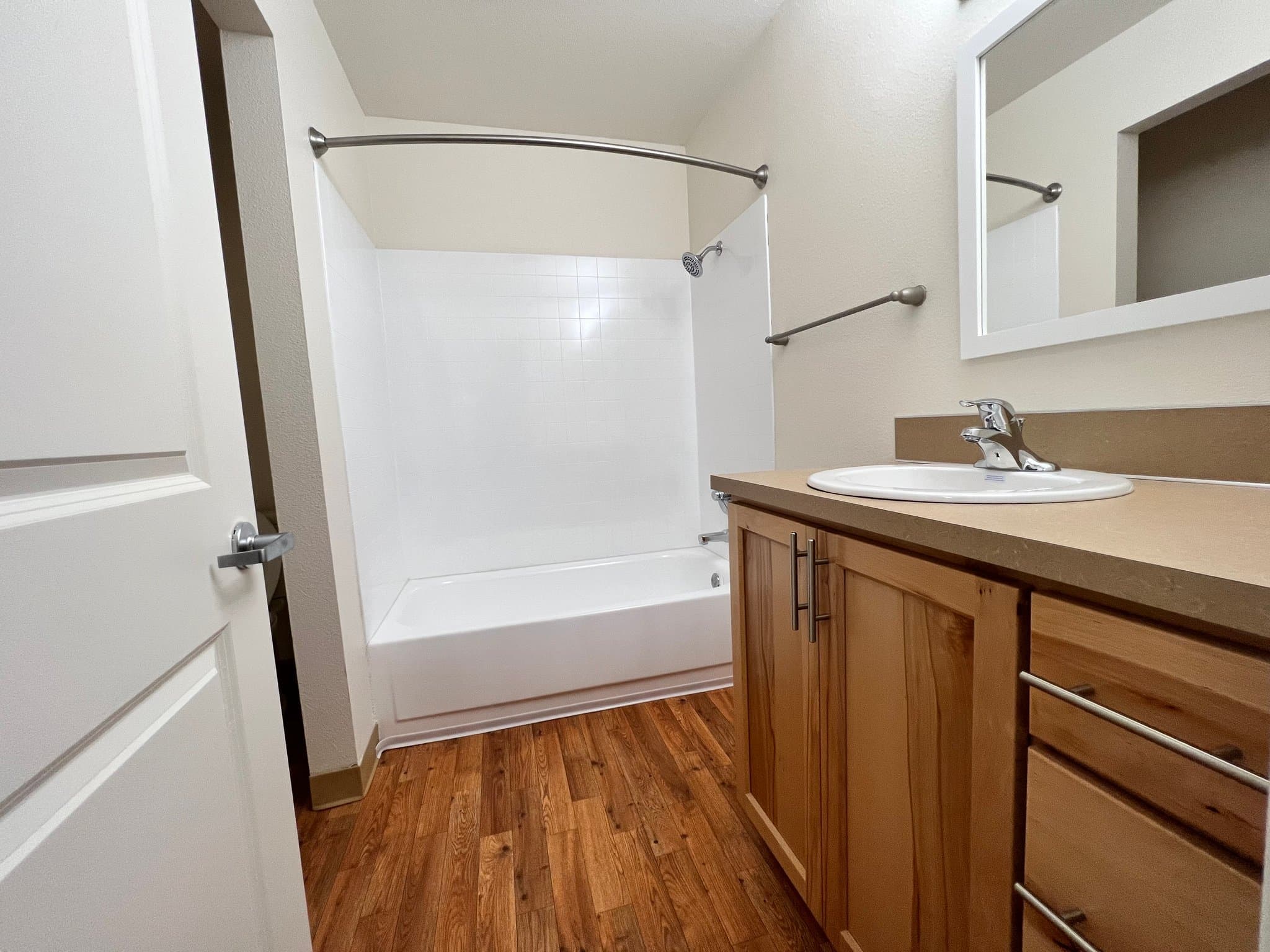 Portland Apartment: 8585 SW Canyon Ln