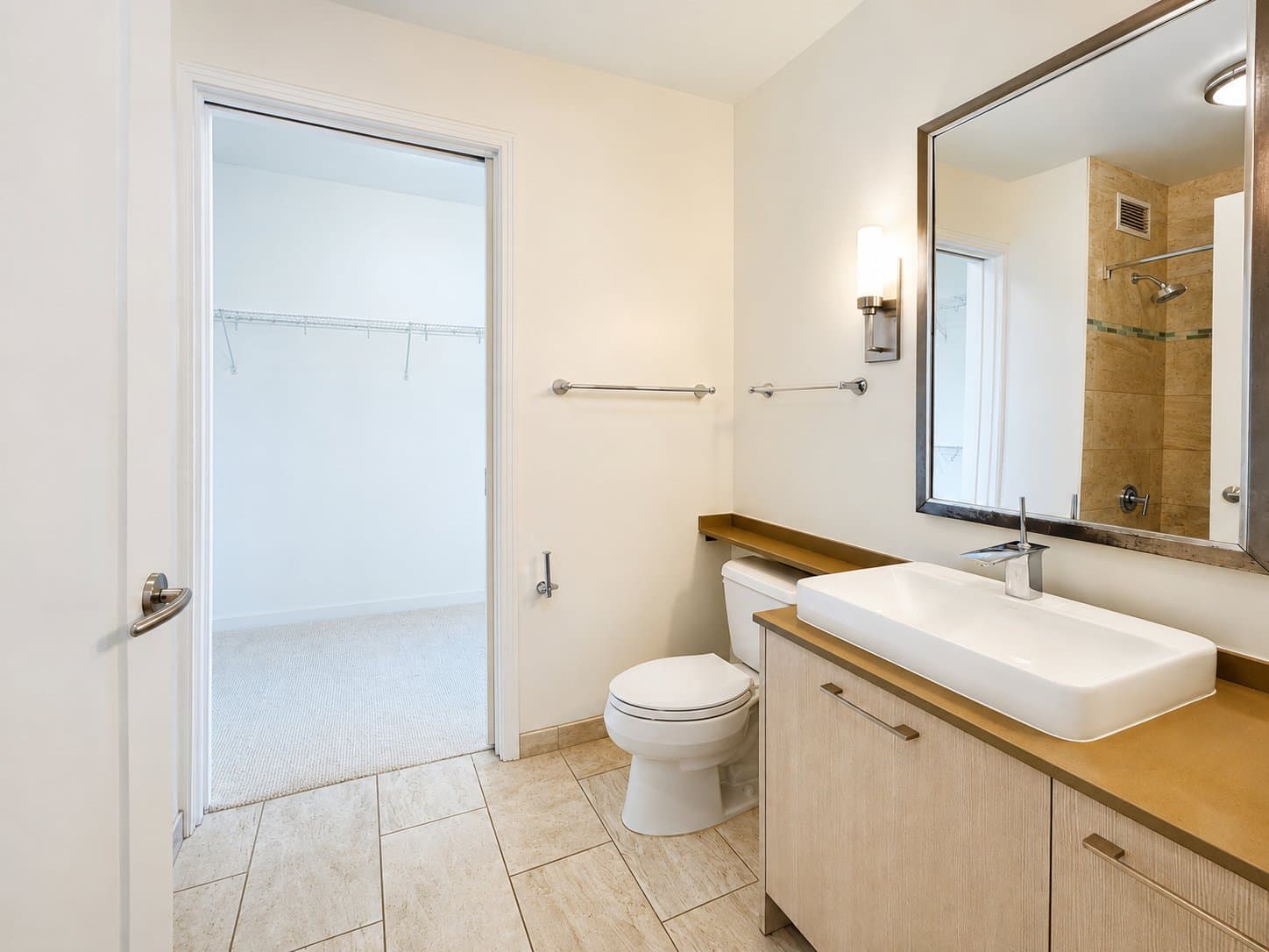 Chicago Condo: 354 W Hubbard