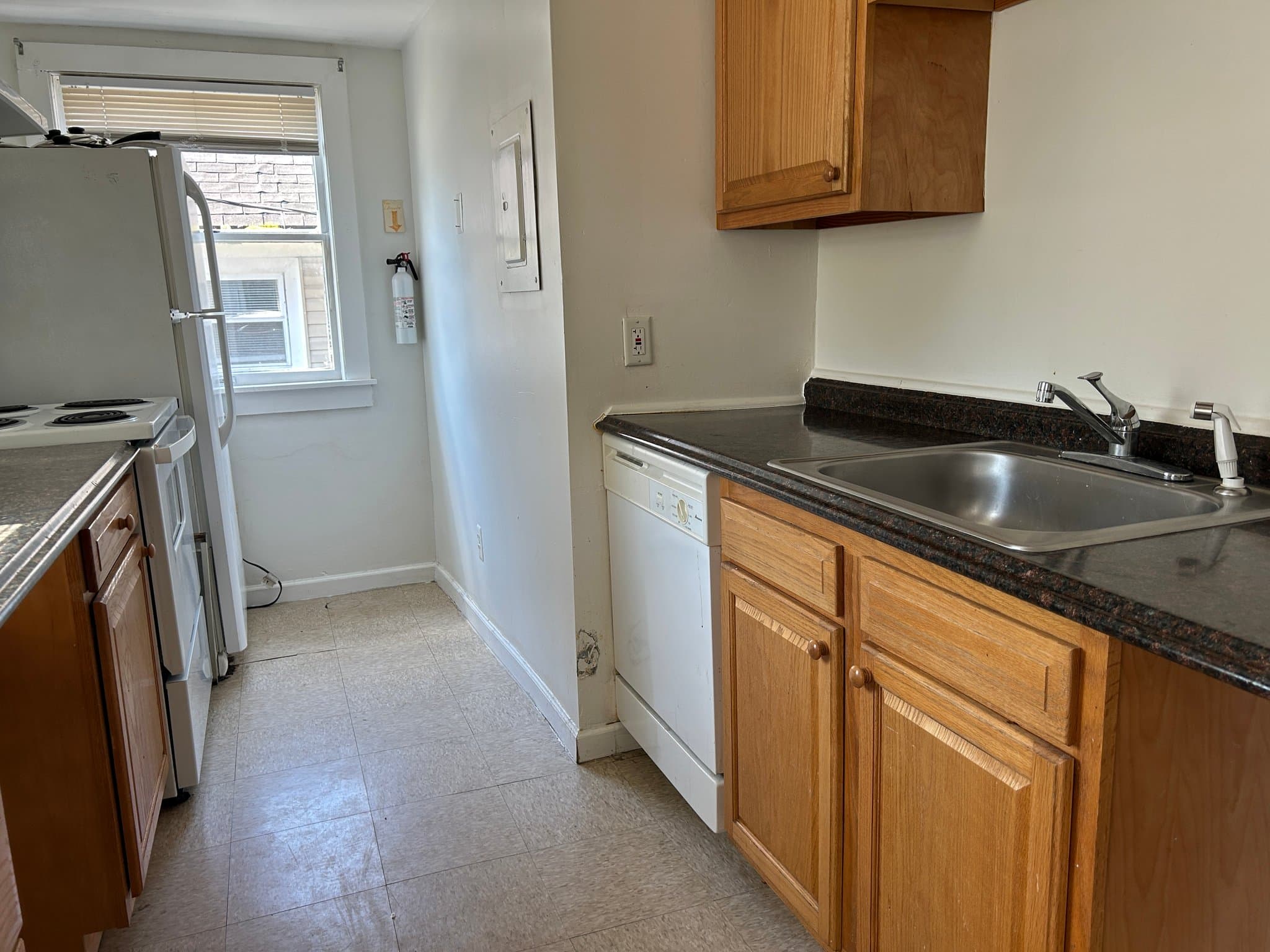 Binghamton Apartment: 61 Walnut St