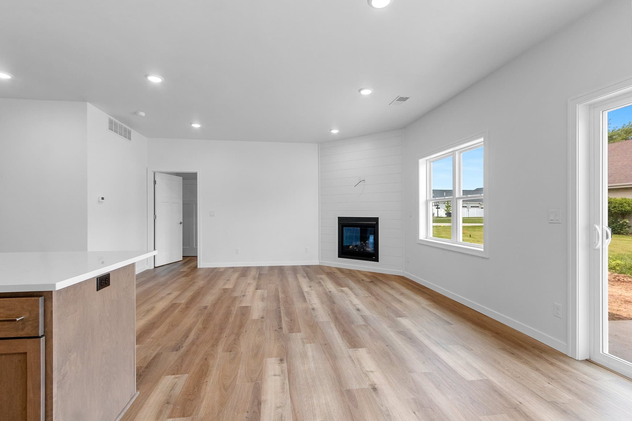 Green Bay Townhome: 2724 Sachet Pl