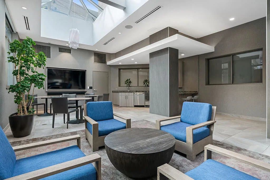Chicago Condo: 1122 N Dearborn Street