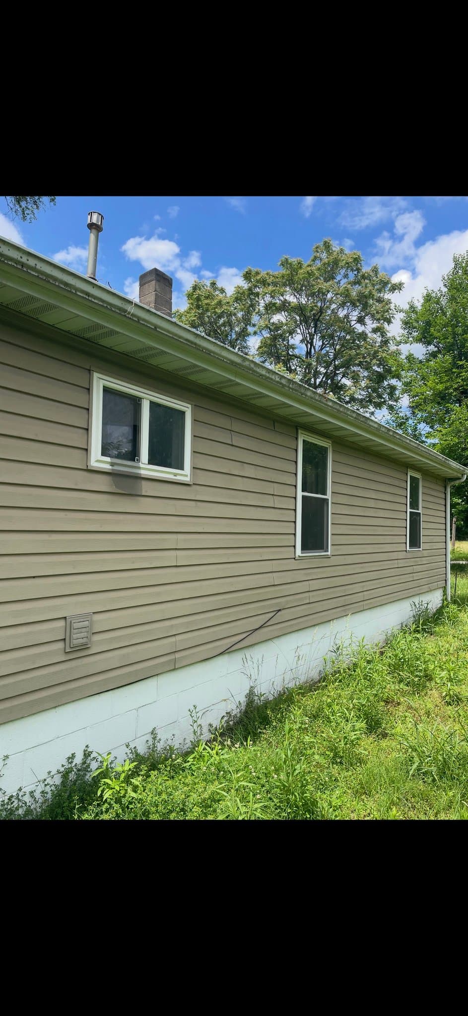 East St. Louis House: 3720 Walnut Ave