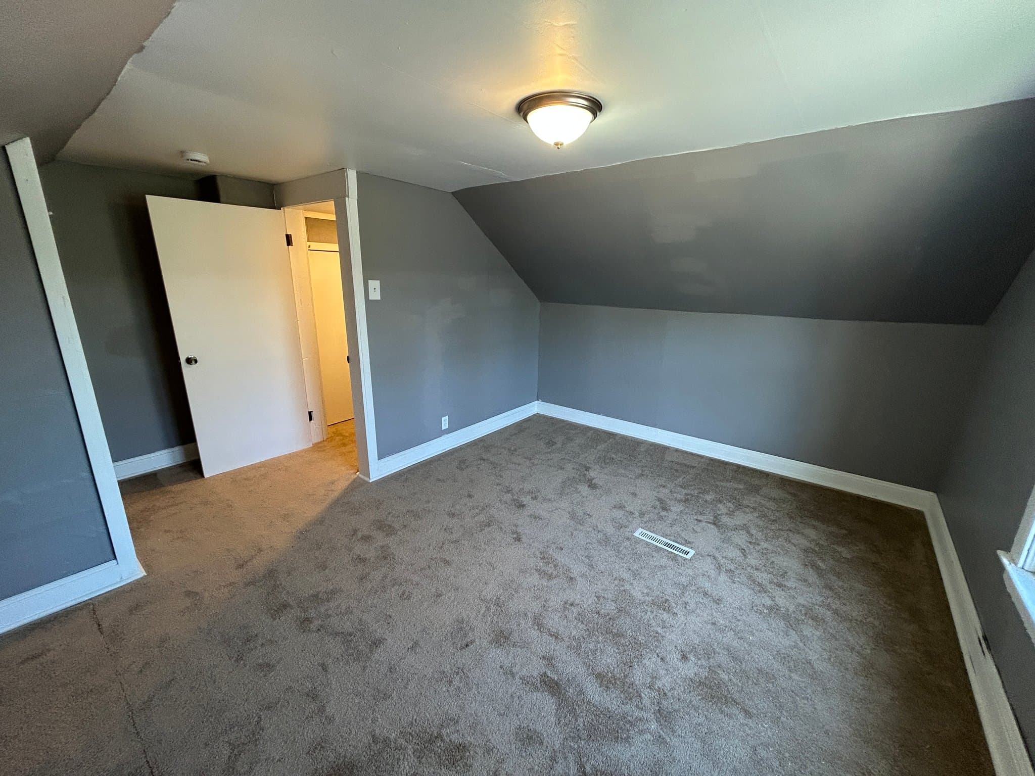 Cleveland House: 6818 Morgan Ave