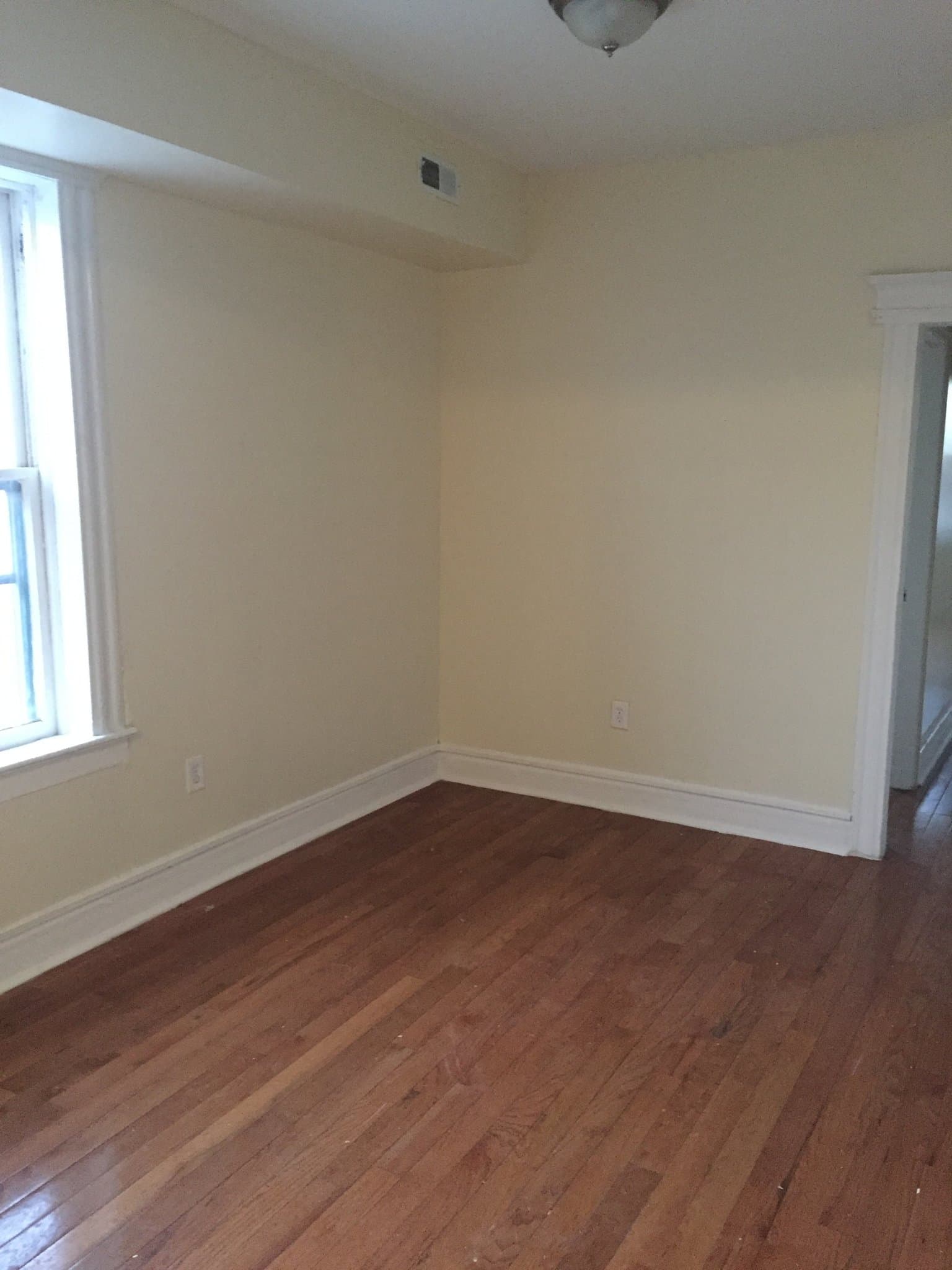Irvington Single Room: 1422 Springfield Ave
