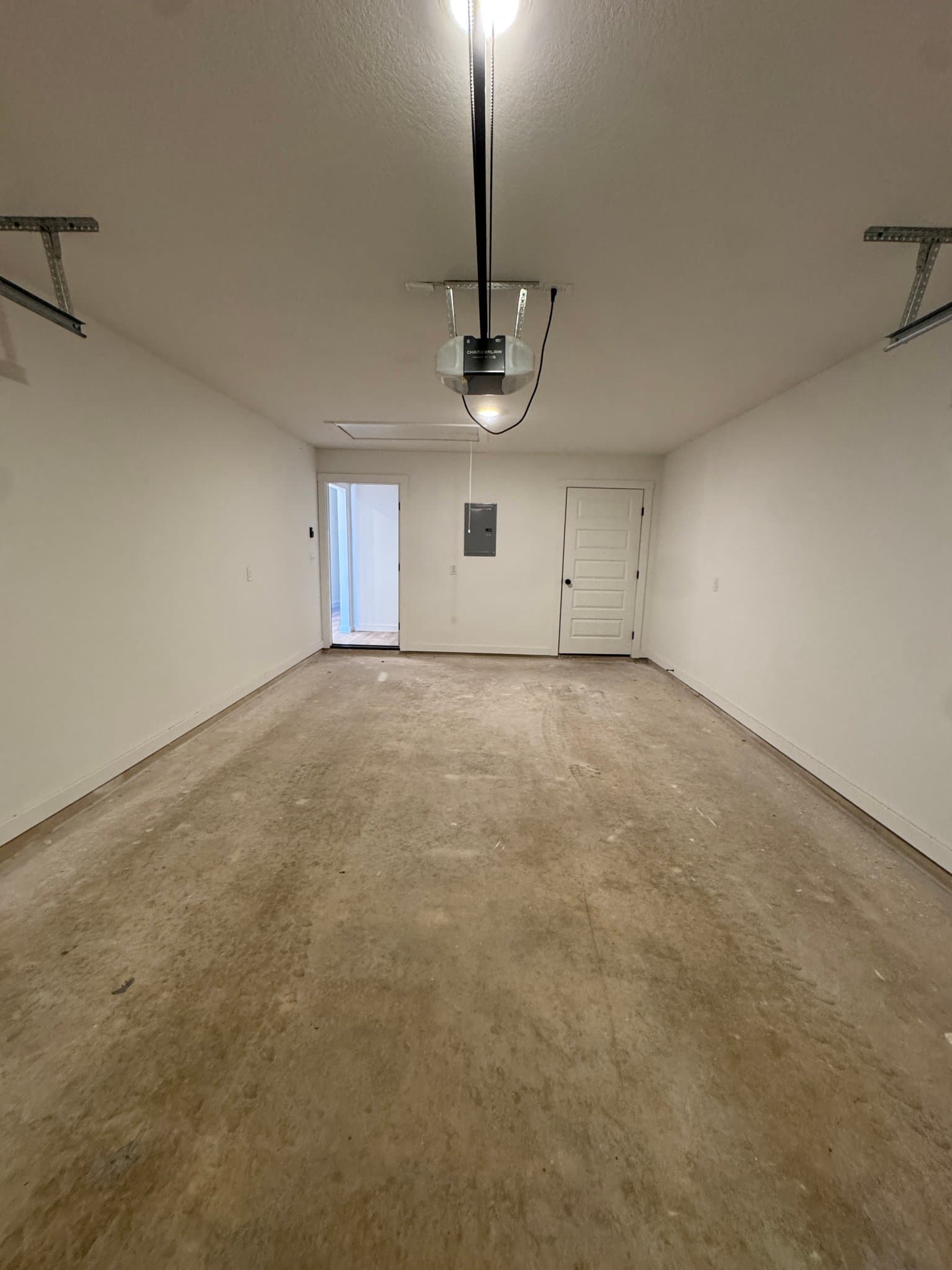 Three Rivers Multiplex: 2105 Vista Rosa