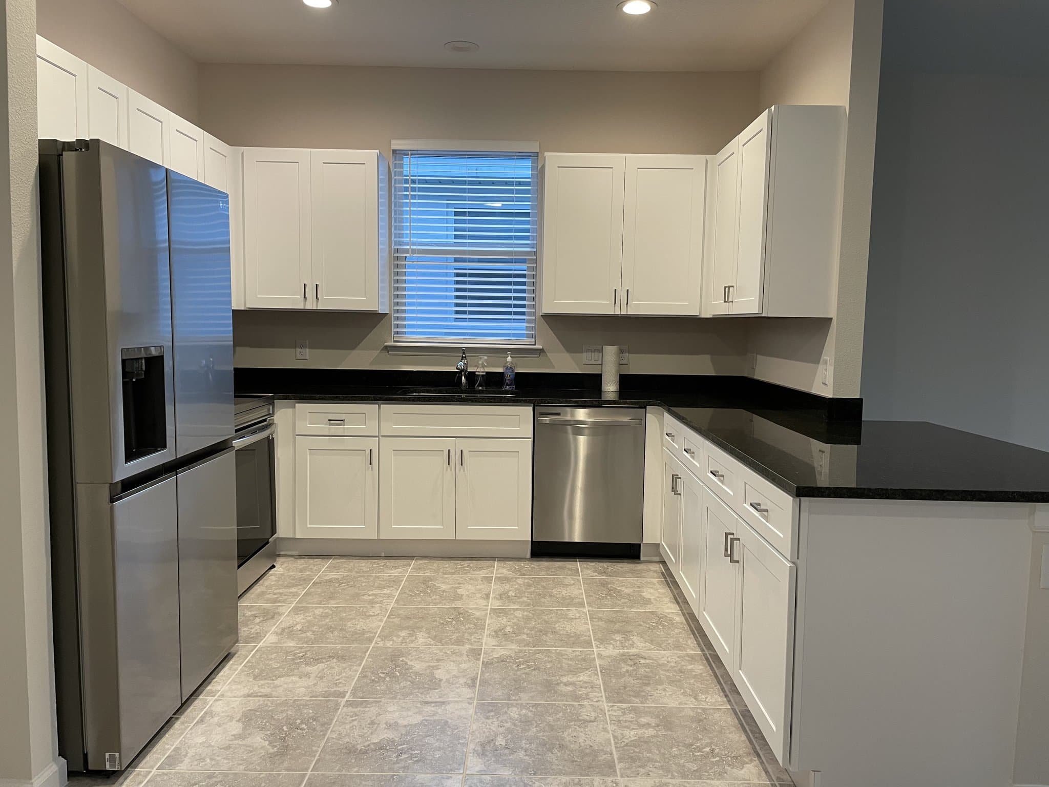 Davenport House: 216 Golden Sands Cir