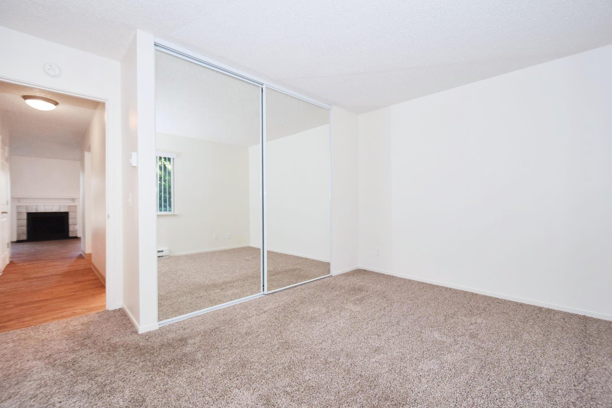 Lake Oswego Apartment: 12375 Mt Jefferson Terrace