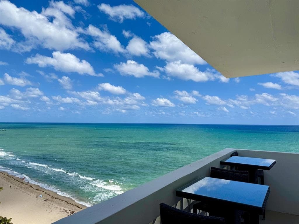 Fort Lauderdale Condo: 4250 Galt Towers