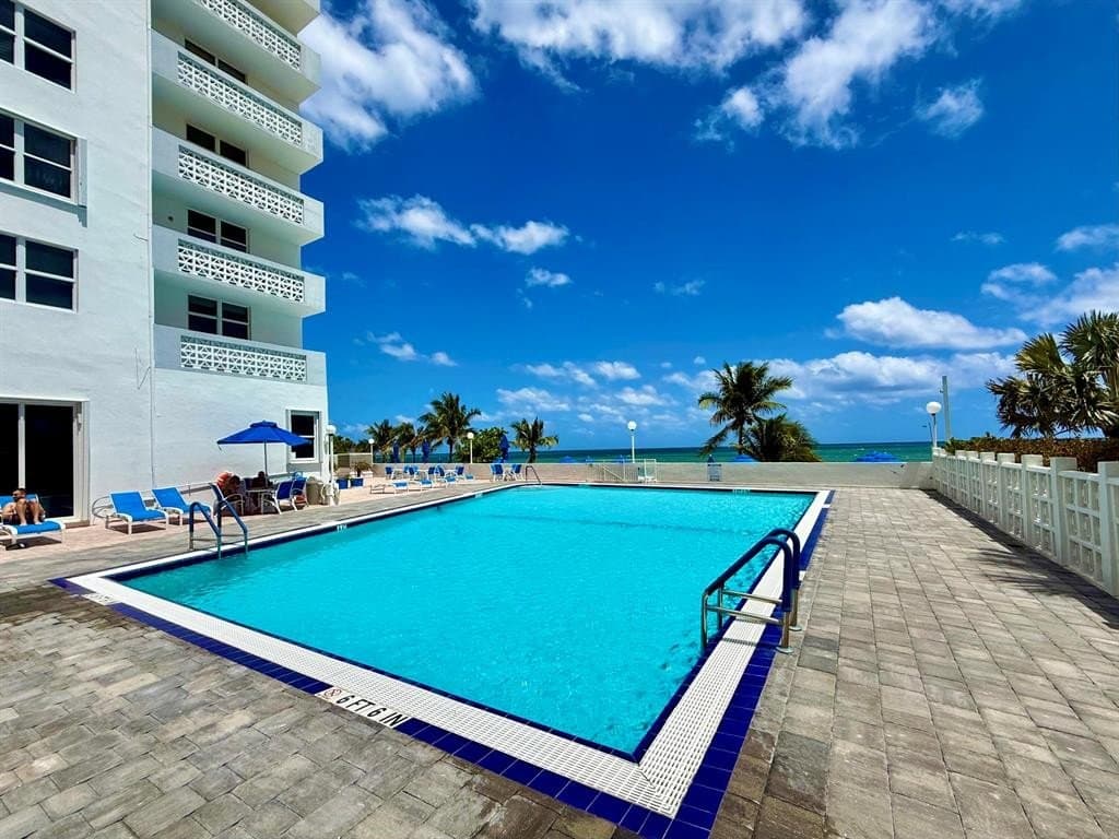 Fort Lauderdale Condo: 4250 Galt Towers