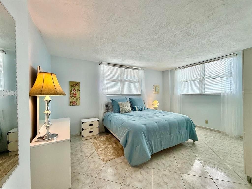 Fort Lauderdale Condo: 4250 Galt Towers