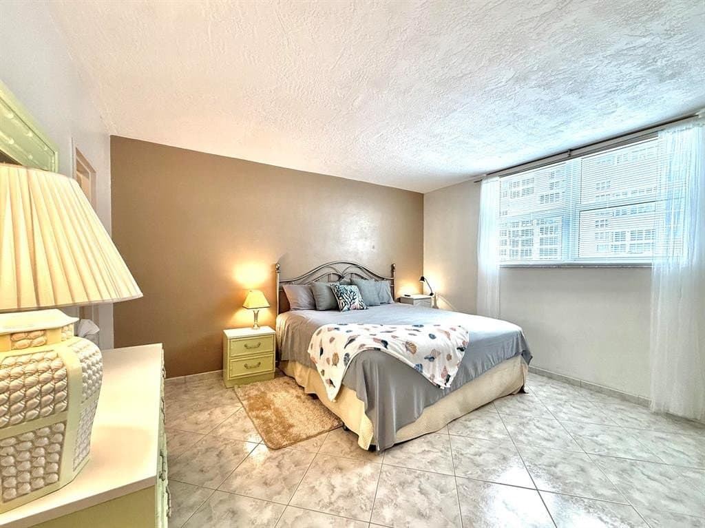Fort Lauderdale Condo: 4250 Galt Towers
