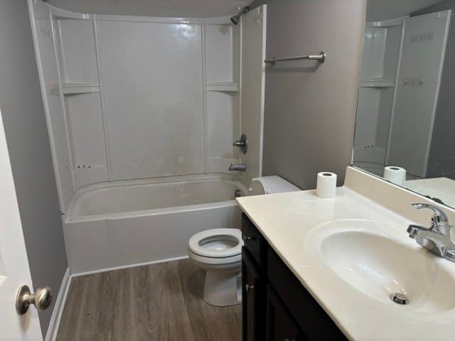 Glasgow Apartment: 506 North Race St