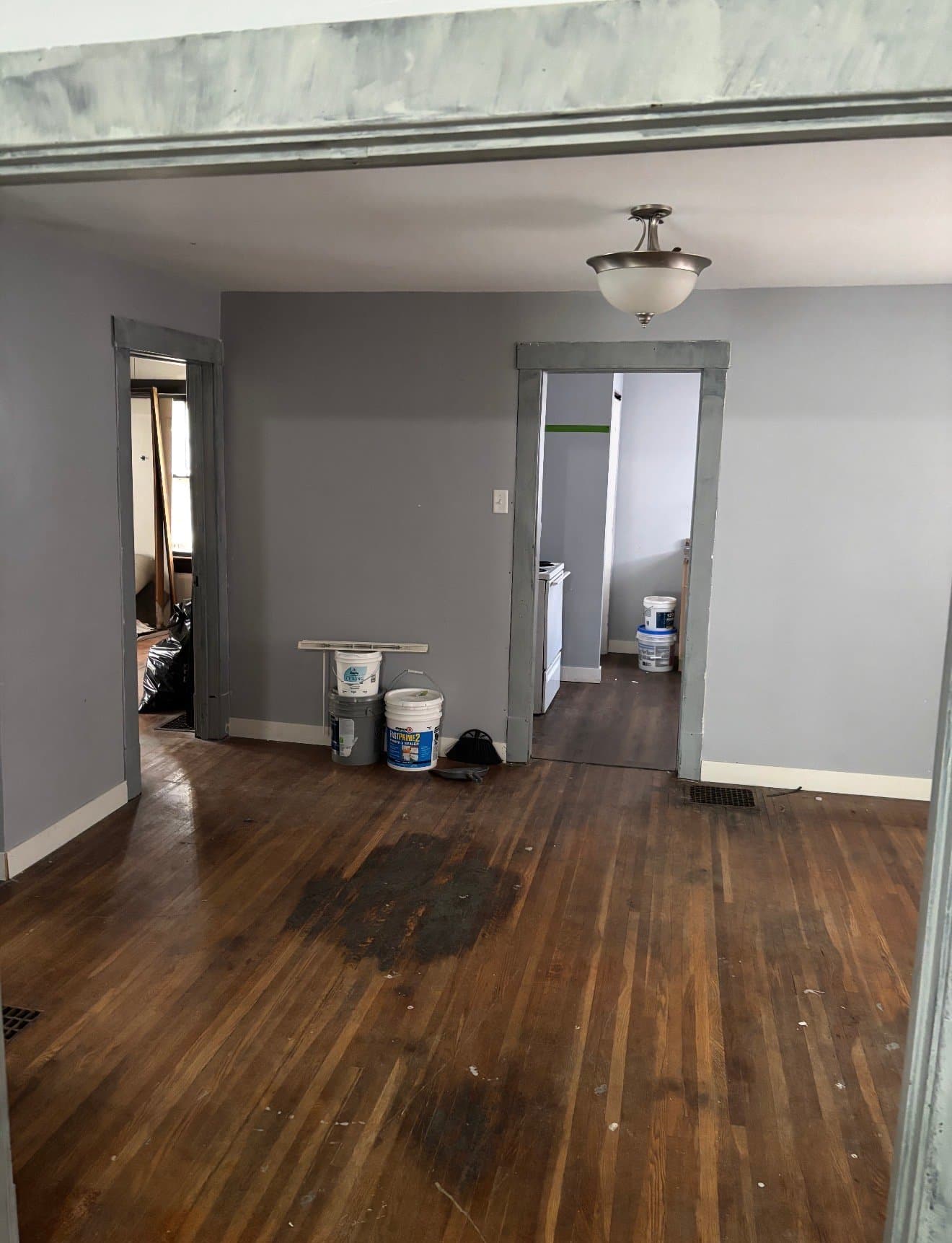 DEC House: 1365 E Walnut St