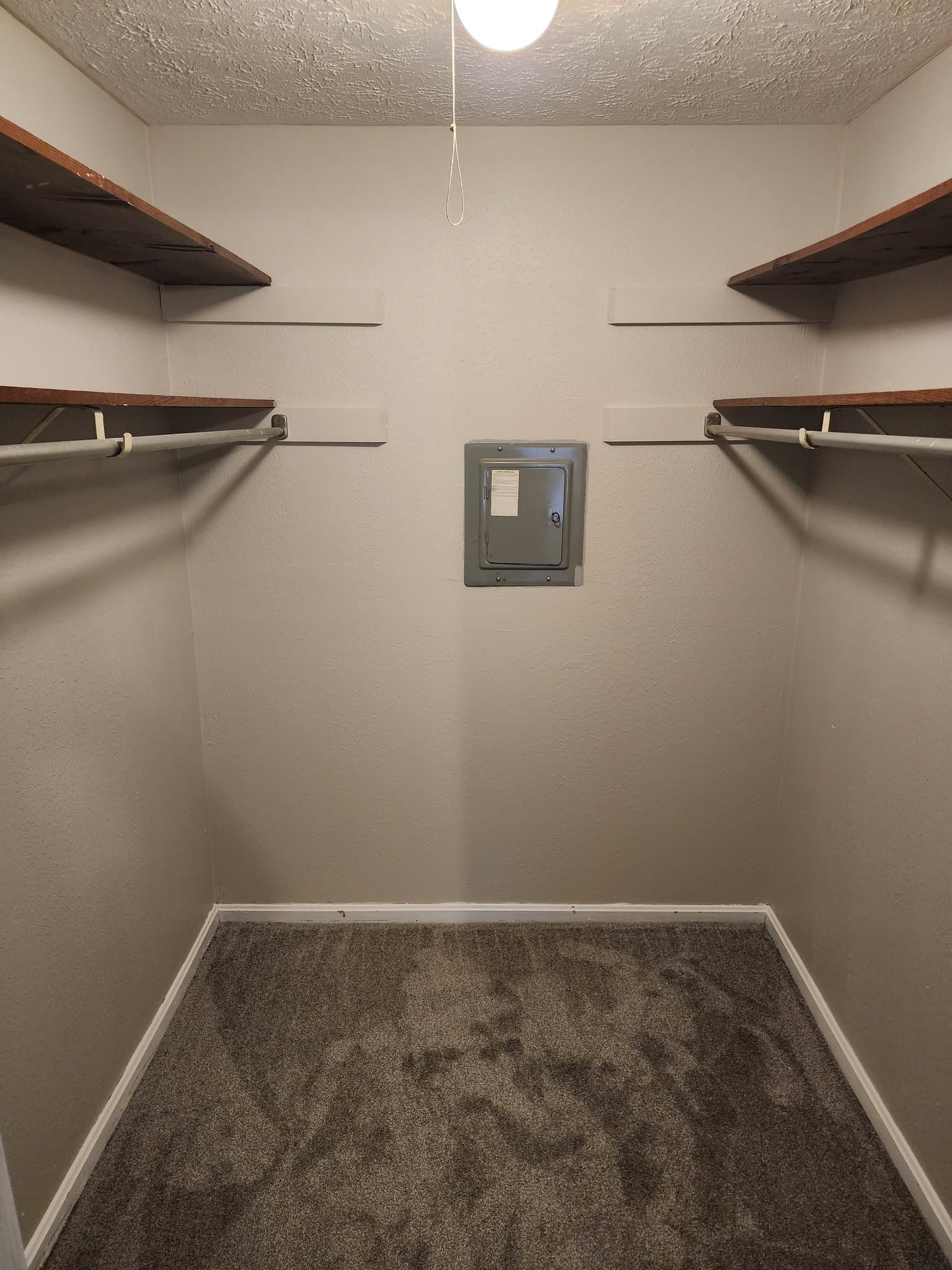 North Canton Apartment: 201 Roselane SW