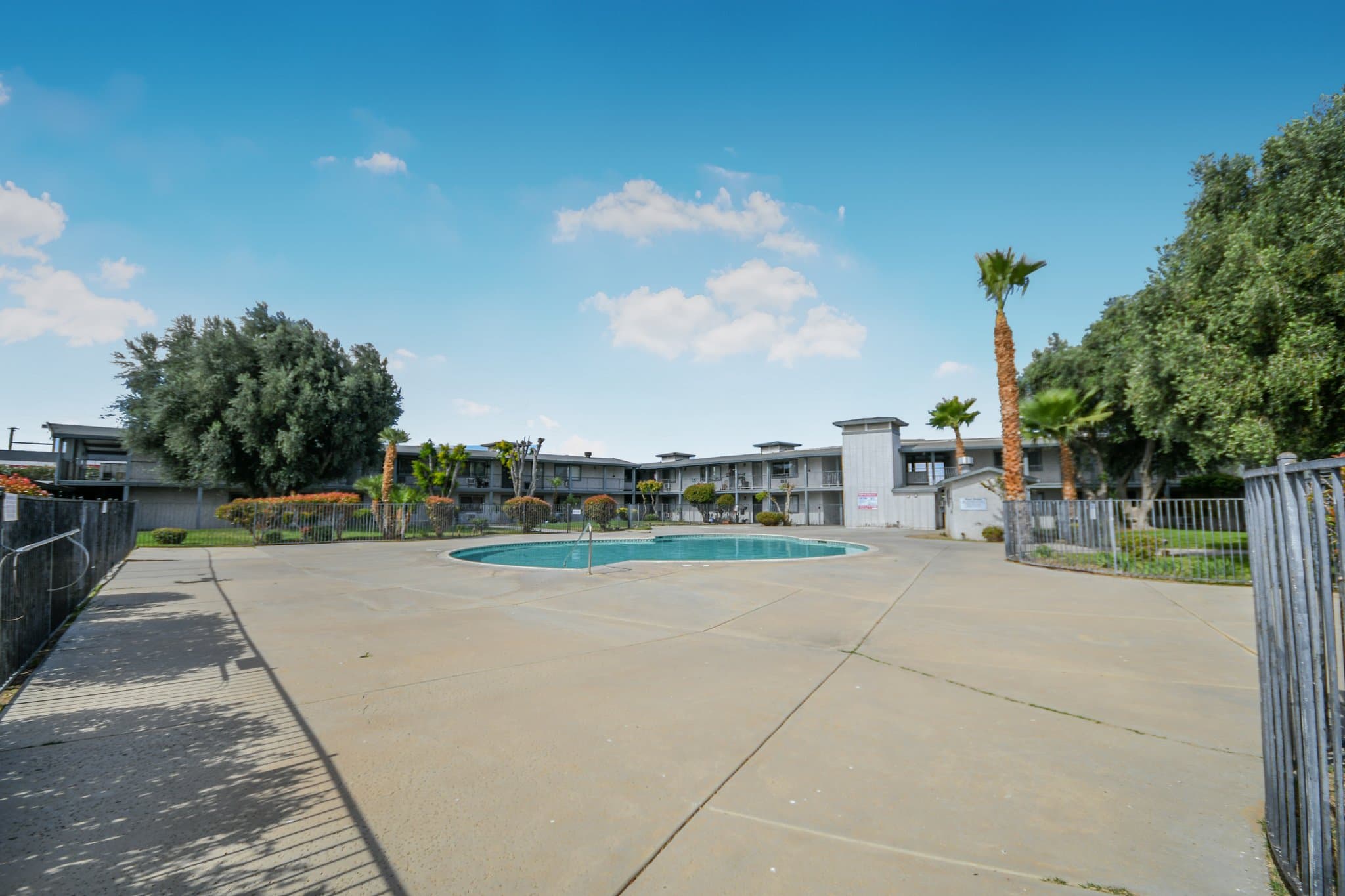 Lancaster Apartment: 43321 Sierra Highway