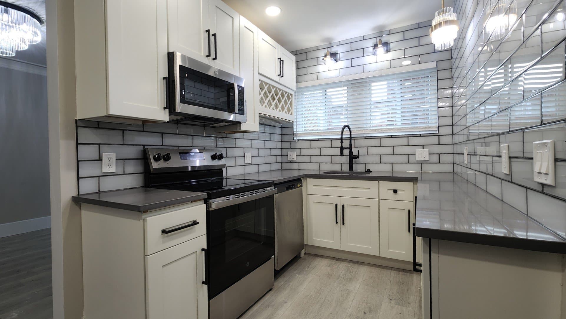 Saint Louis Multiplex: 7556 Byron Pl