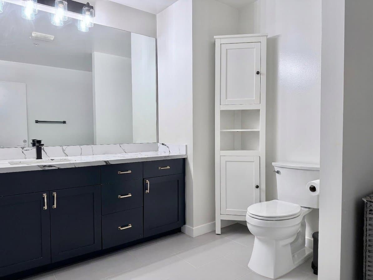 San Diego Condo: 1150 J St