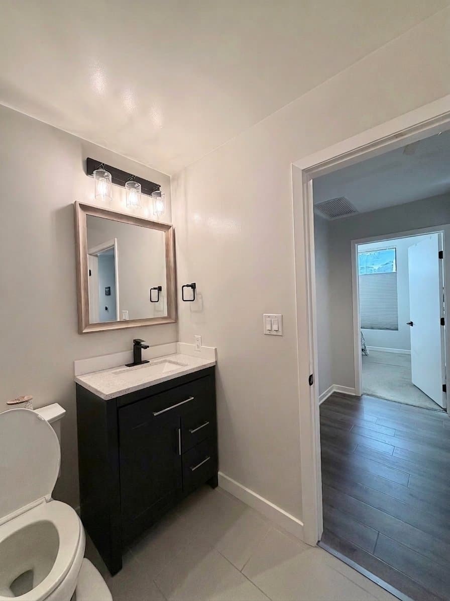 San Diego Condo: 1150 J St