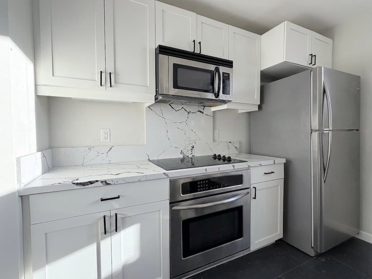 San Diego Condo: 1150 J St