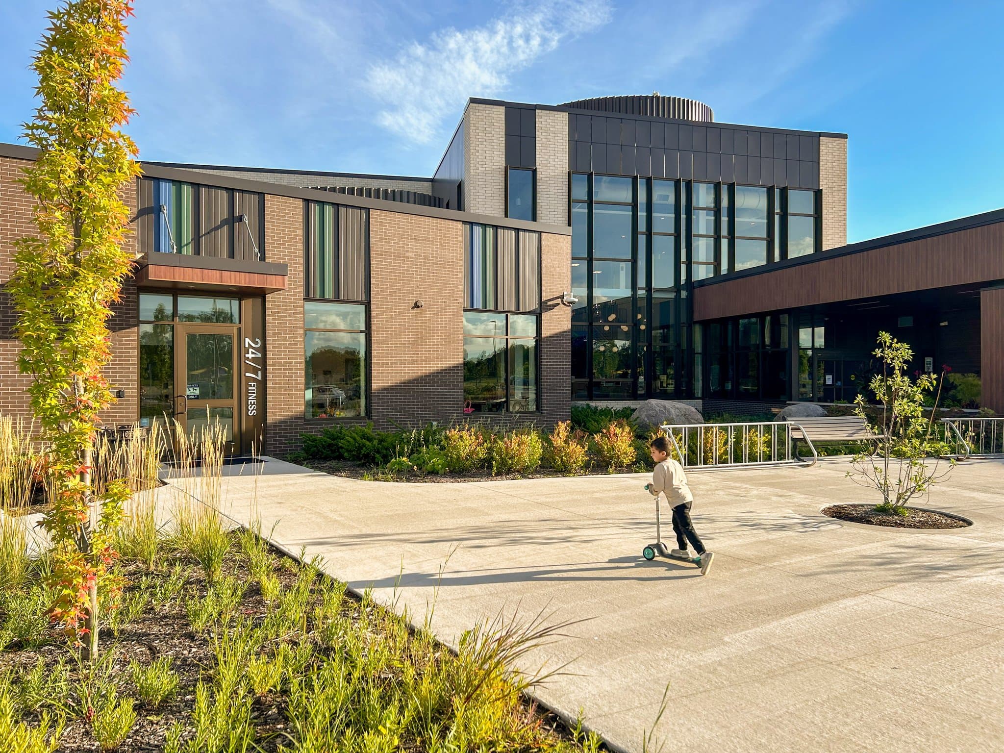 Midland House: 2218 Jefferson Ave