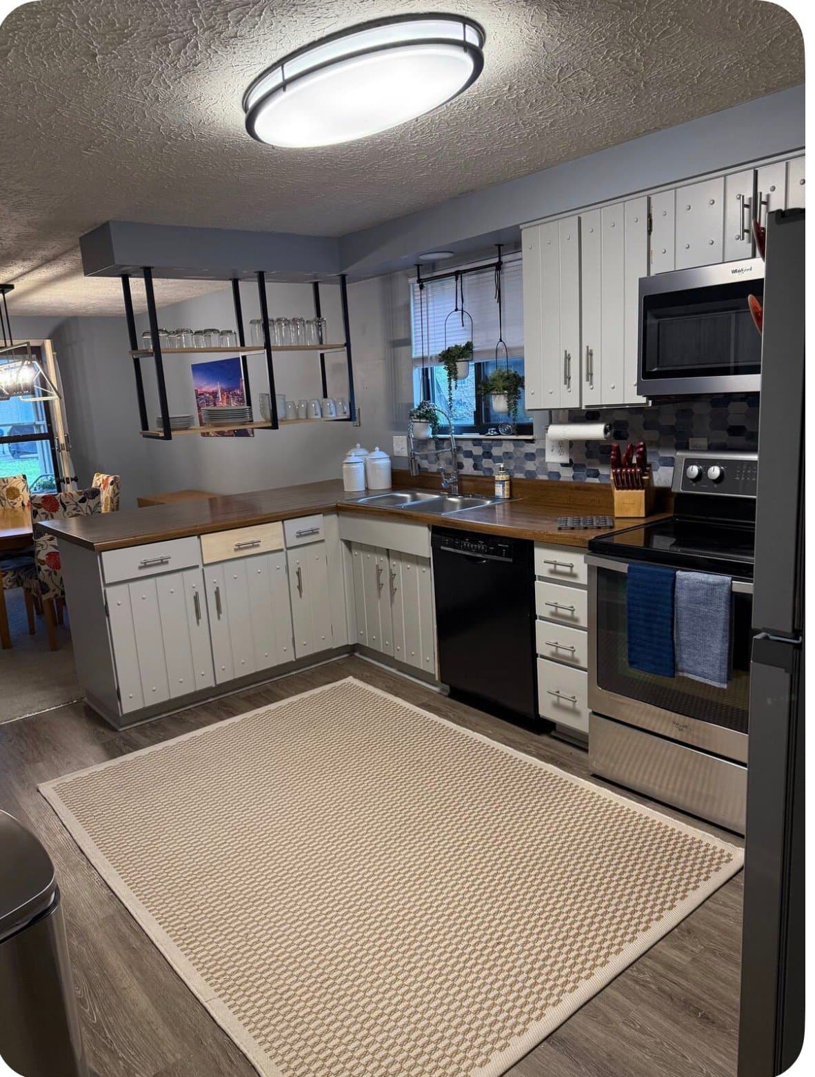 Indianapolis Single Room: 8056 Pebble Creek Cr