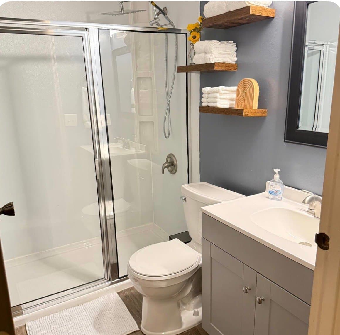Indianapolis Single Room: 8056 Pebble Creek Cr
