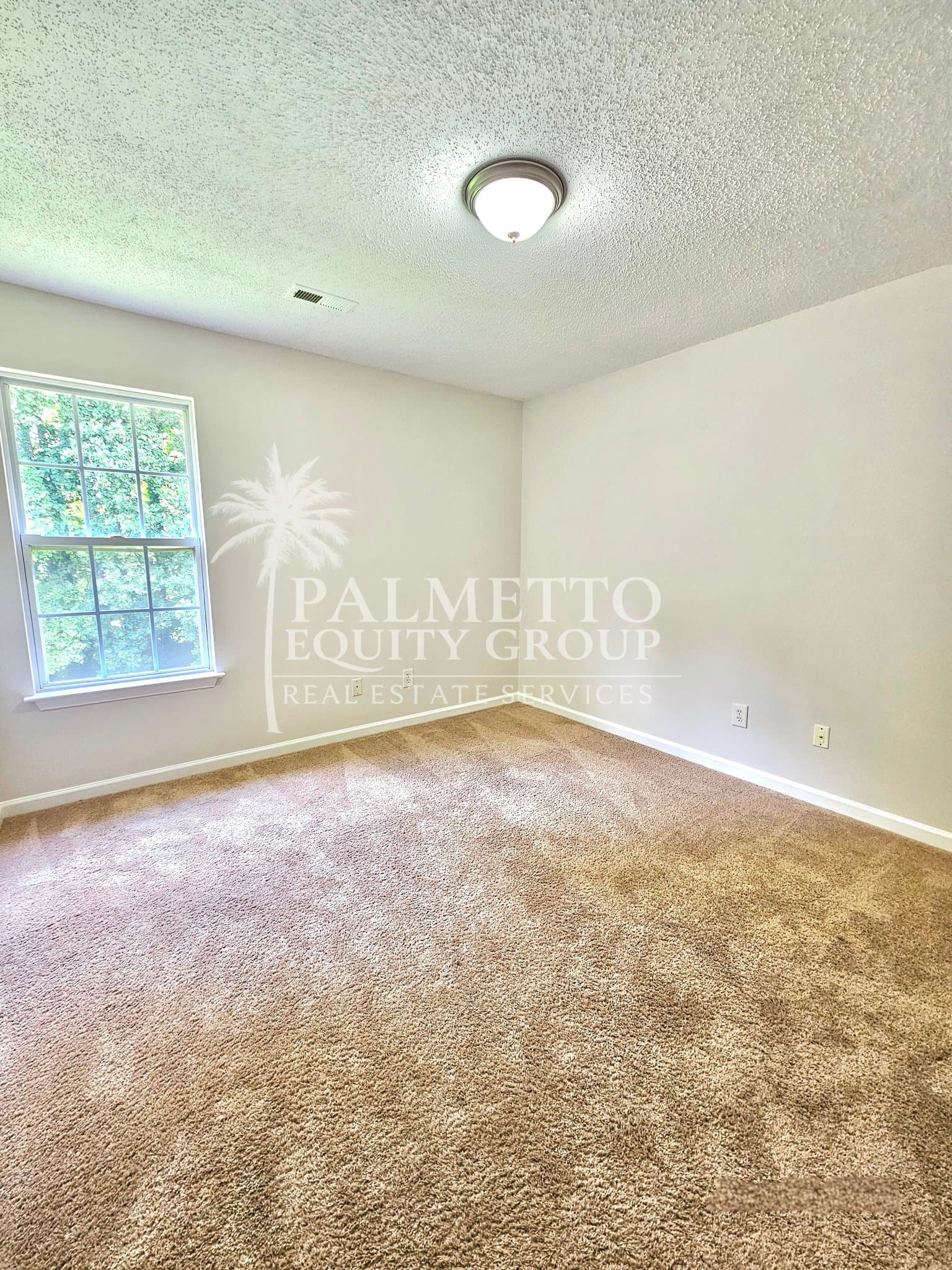 Greensboro House: 5715 River Glen Drive