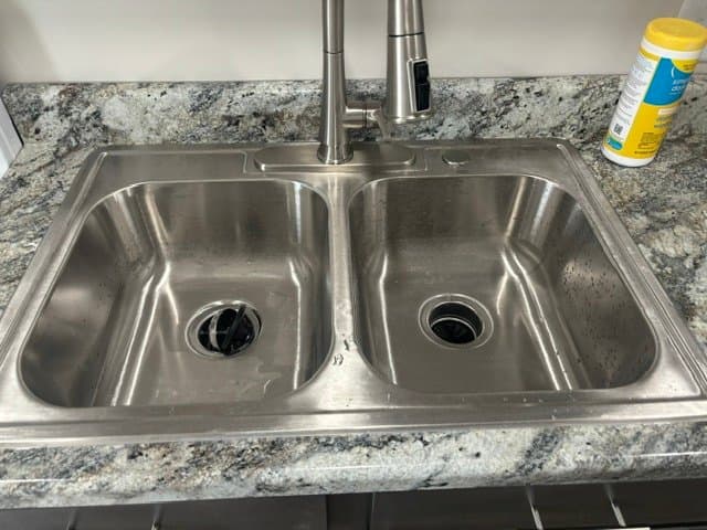 Verona Apartment: 302 S Main St.