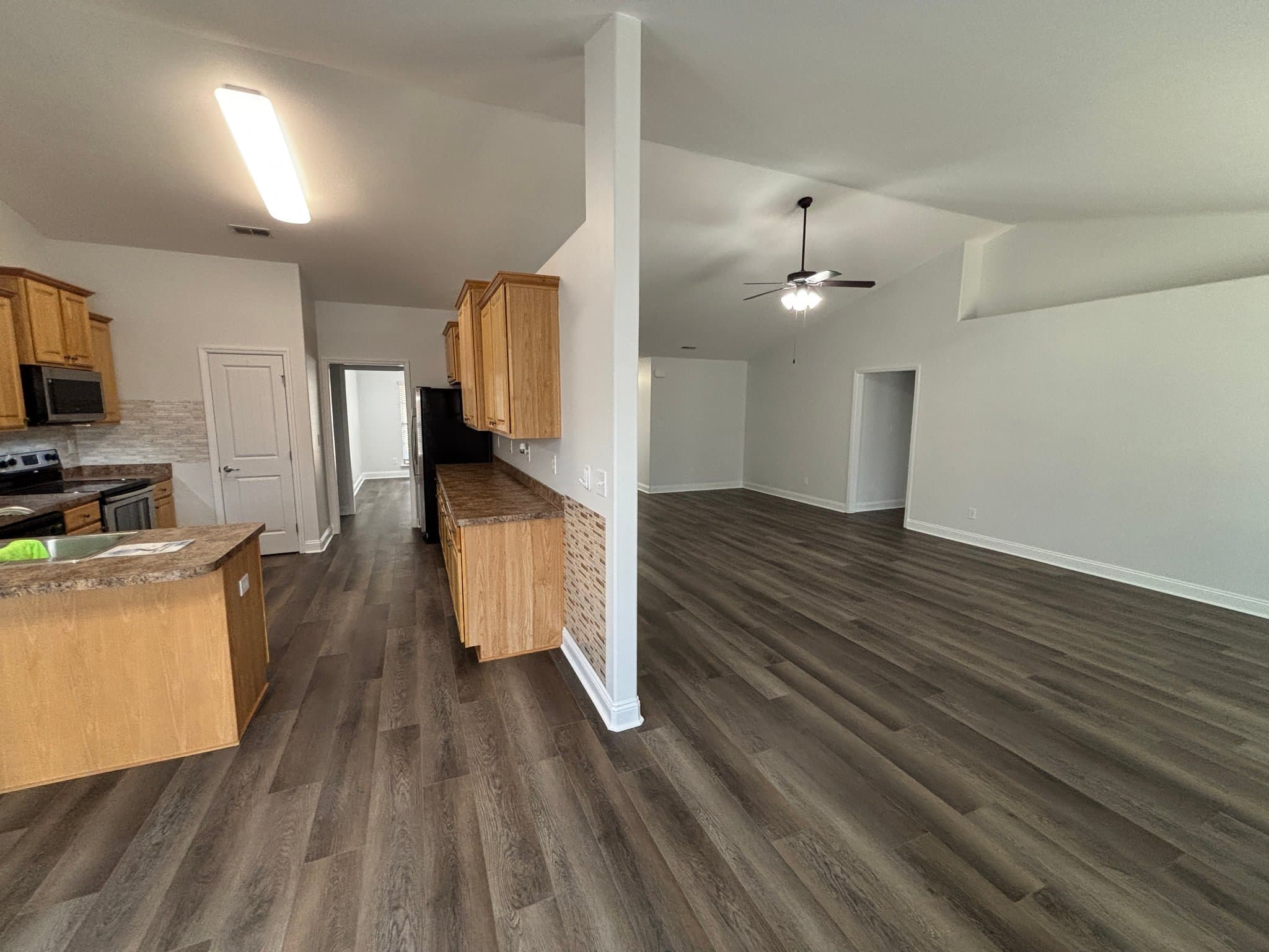 Madison House: 213 De Jan Road