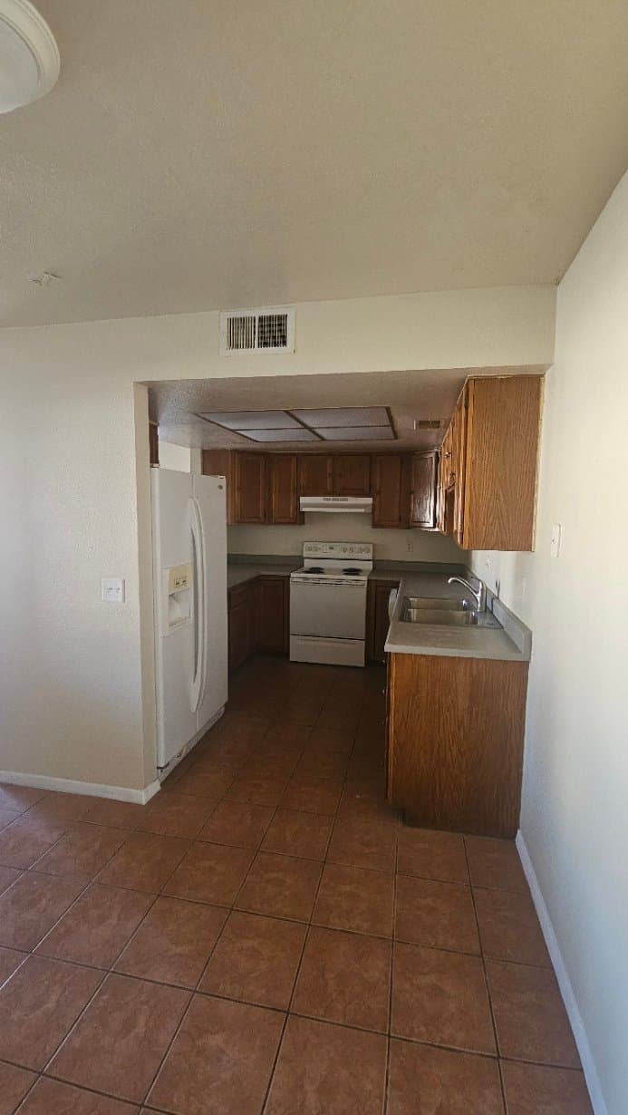 Las Vegas Condo: 3749 Carlyle Dr.