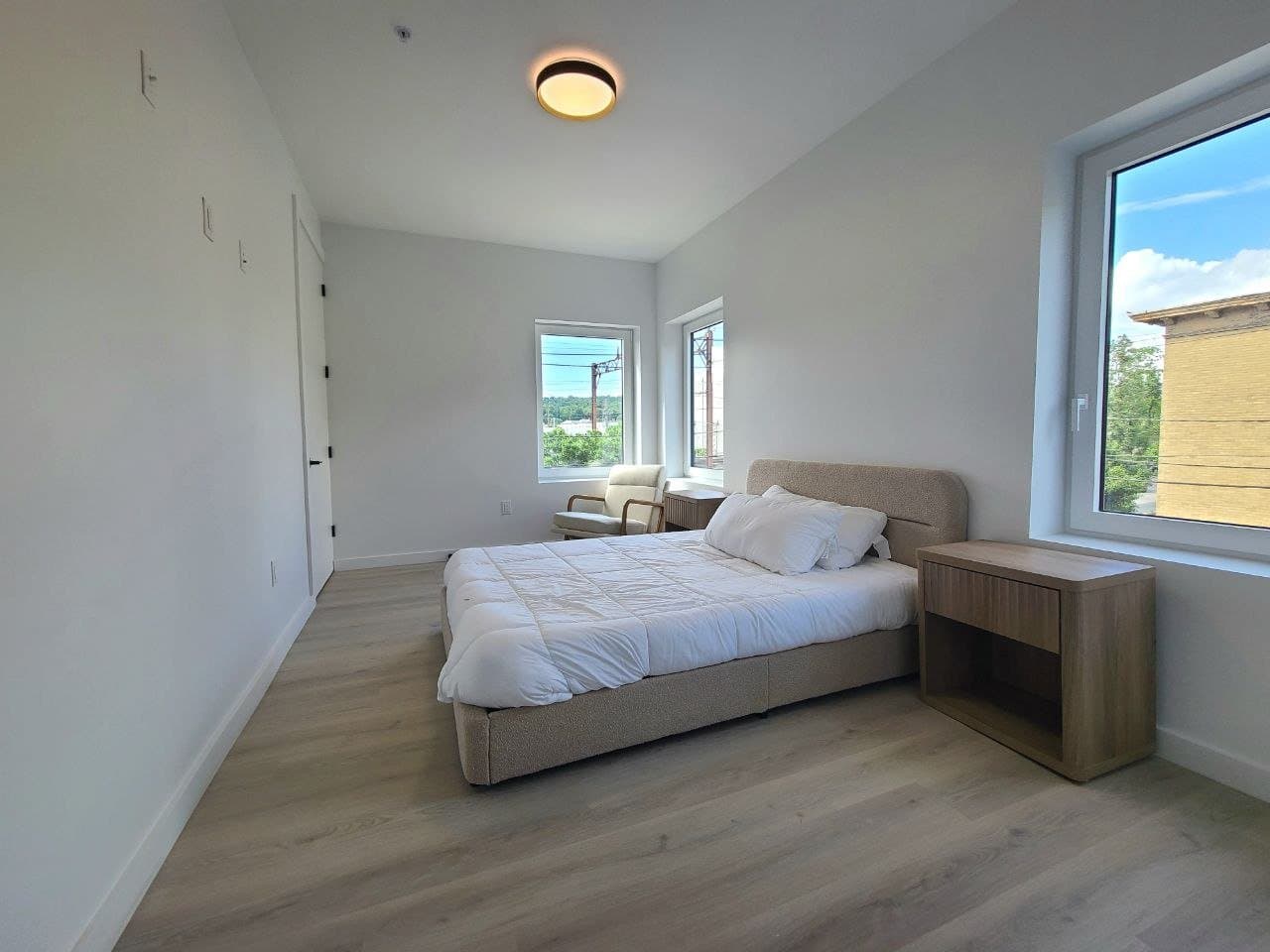 orange Apartment: 448 scotland rd