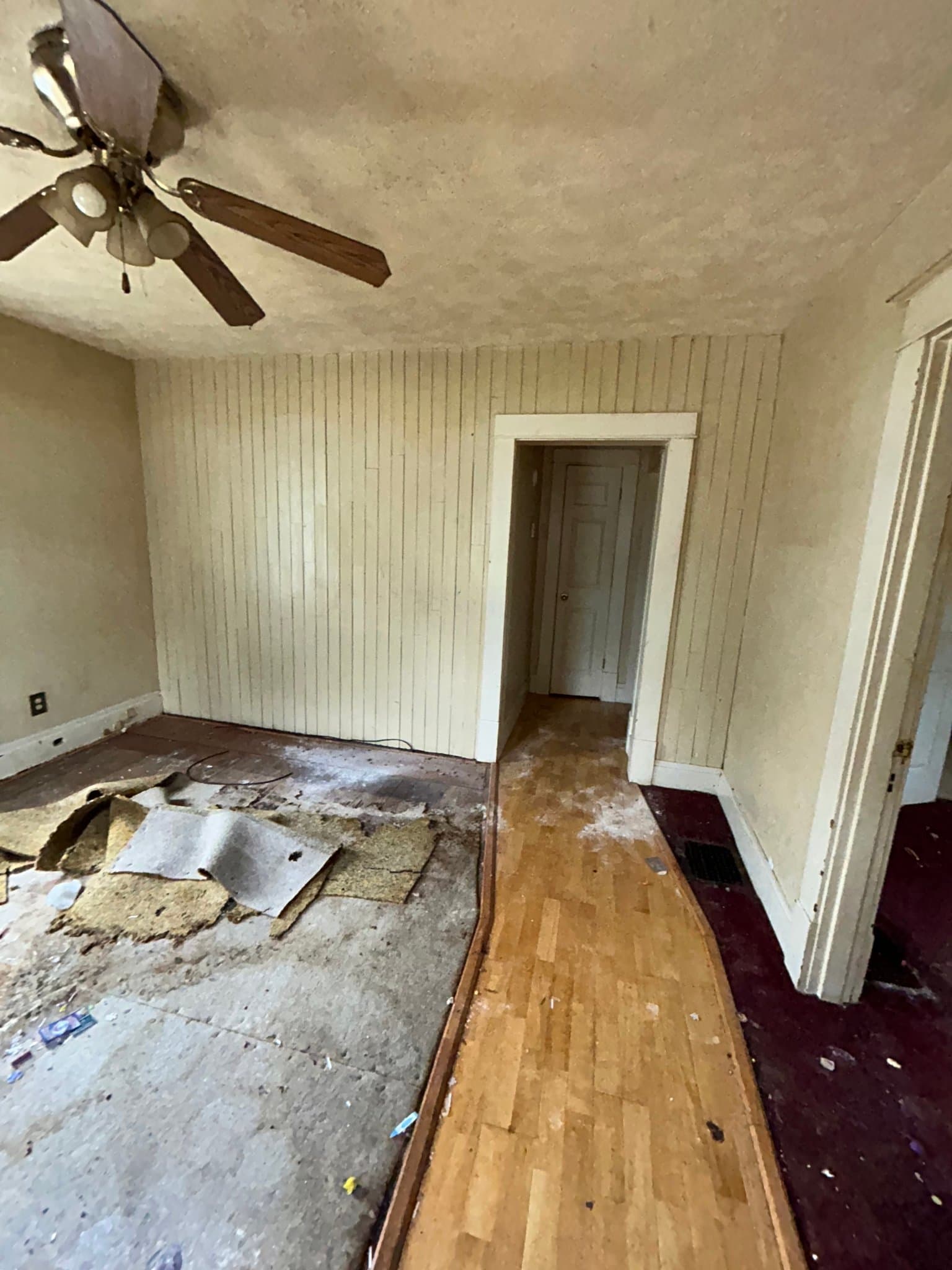 Bethalto House: 319 W Corbin St