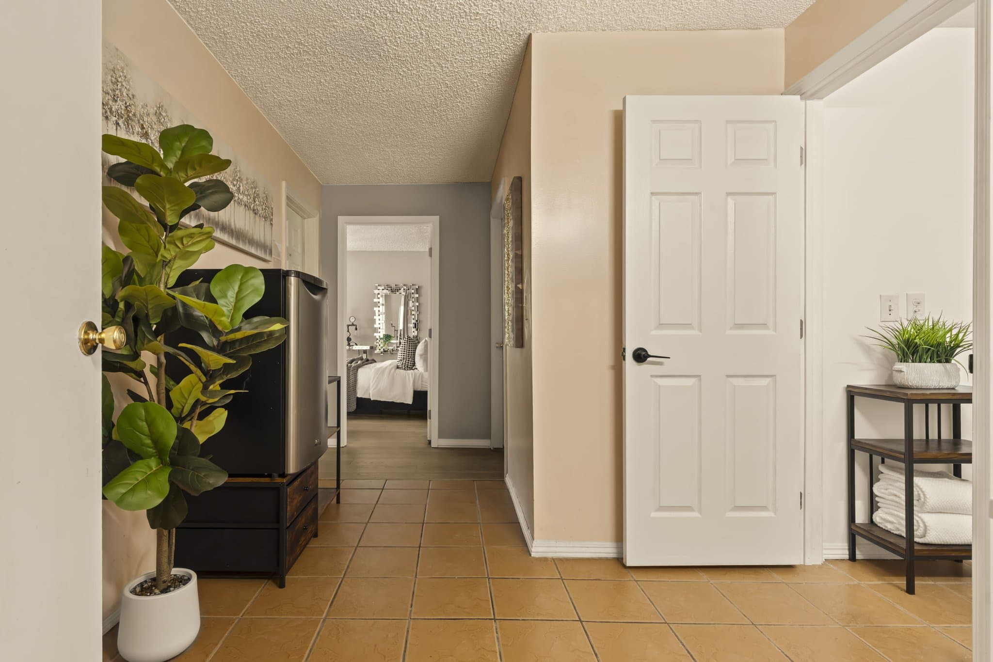 Reseda Apartment: 7355 Garden Grove Ave