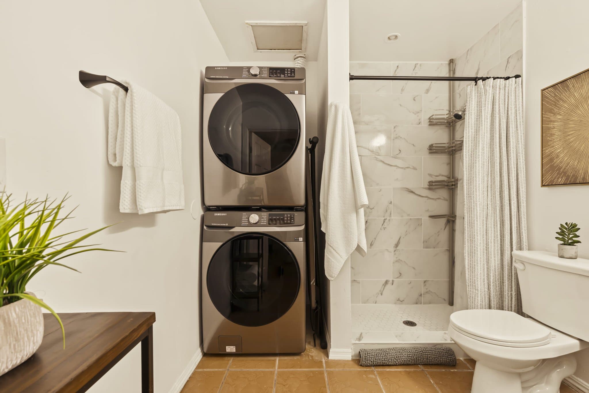 Reseda Apartment: 7355 Garden Grove Ave