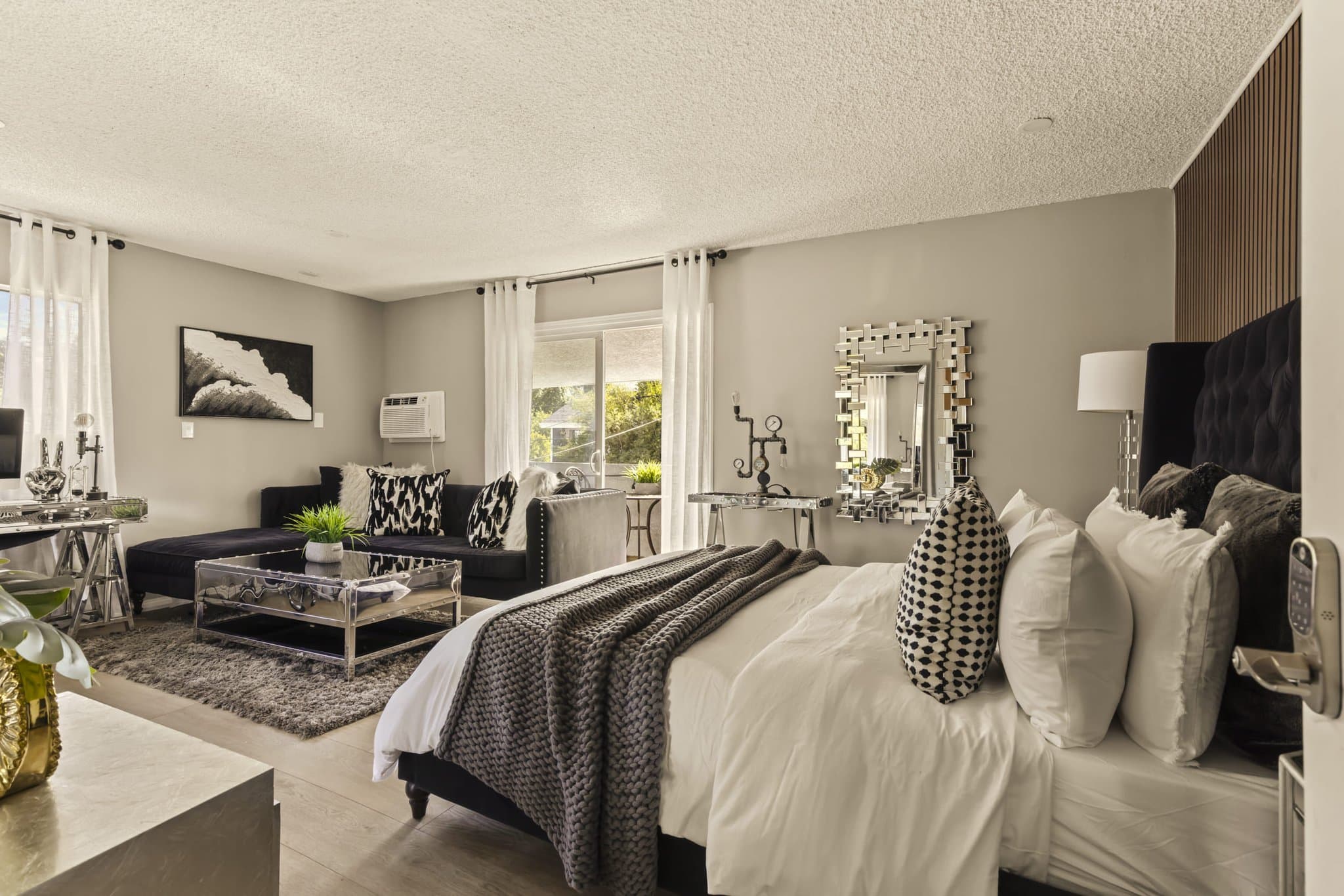 Reseda Apartment: 7355 Garden Grove Ave